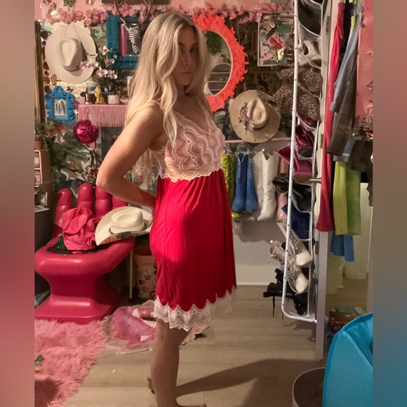 Soma Red, Pink, and White Lace Dress - Picture 3 of 8